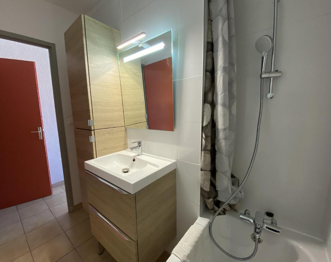 Sol-Y-Days Goeland, Appartement Avec Terrasse Front De Mer Et Place De Parking En Centre-Ville Le Grau-du-Roi Ngoại thất bức ảnh